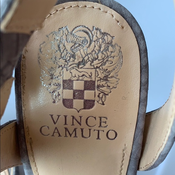 Vince Camuto Heels Size 7 - Picture 4 of 6